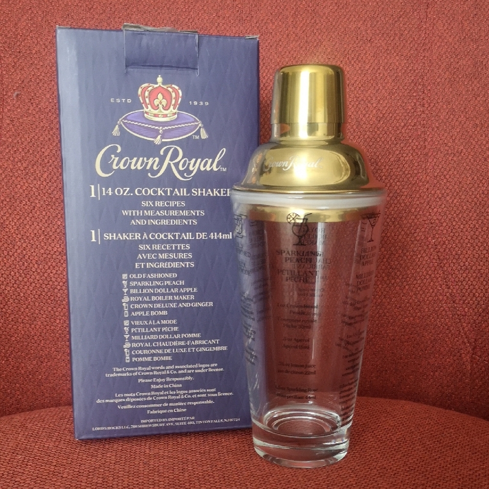 New Open Box Crown Royal 14oz Glass Cocktail Shaker w/ Brass Lid & Six Recipes
